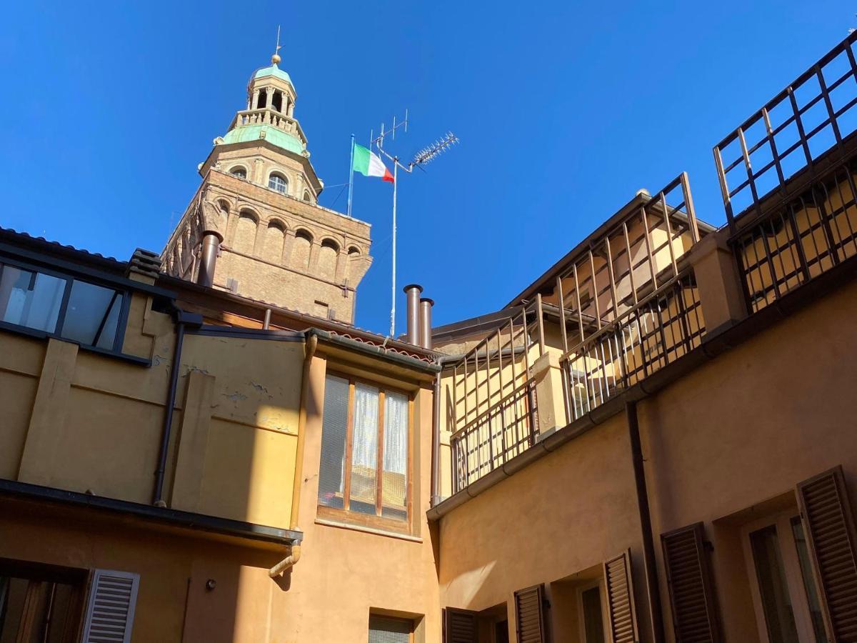 UR-NEST De' Fusari Bologna Buitenkant foto